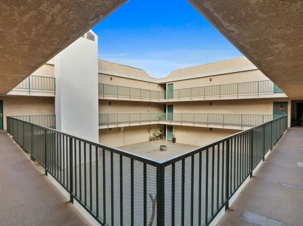 Bush Apartments, 2052 N Bush St APT 207, Santa Ana, CA 92706