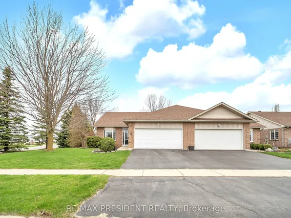 789 Brock St, North Perth, ON N4W 3T4