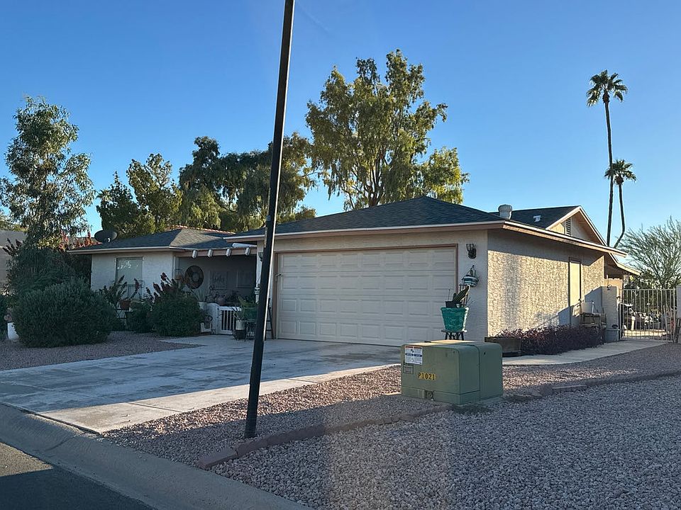 1st image of 26224 S Cedarcrest Dr