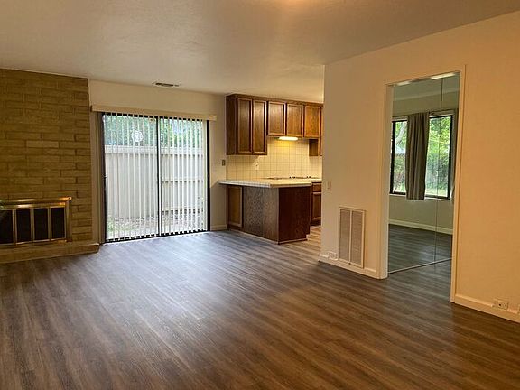 3rd image of 4640 Quail Hollow Ct