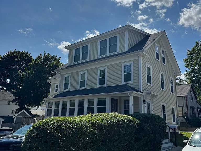 9 Cedar St — Photo 1
