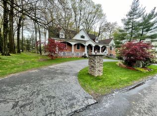 3 Olympia Ln, Monsey, NY 10952