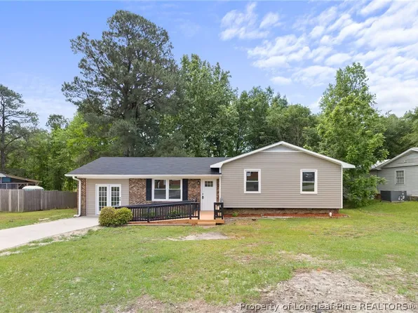 108 Azalea Dr, Spring Lake, NC 28390