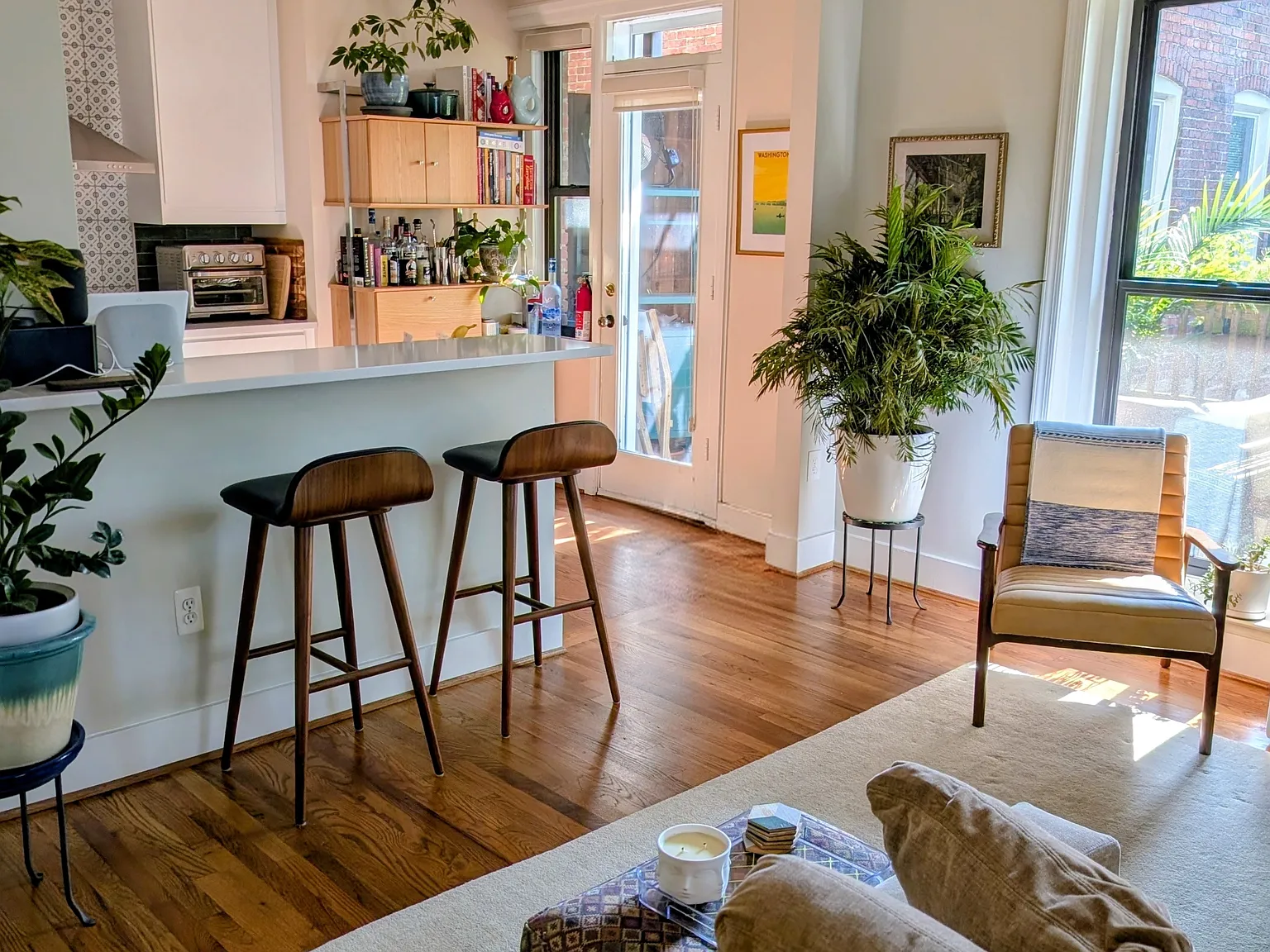 1 bed, 903 sqft, $4,000 — Photo 1