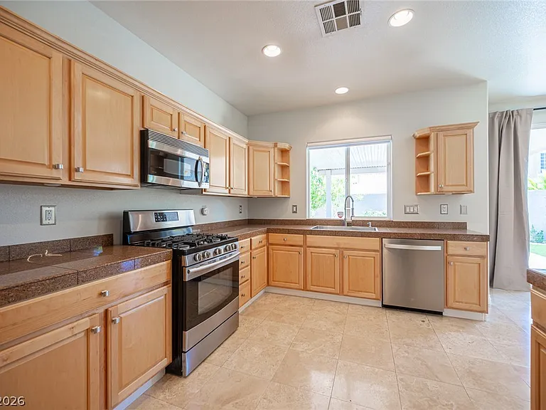 11225 Vintners Ln — Photo 16