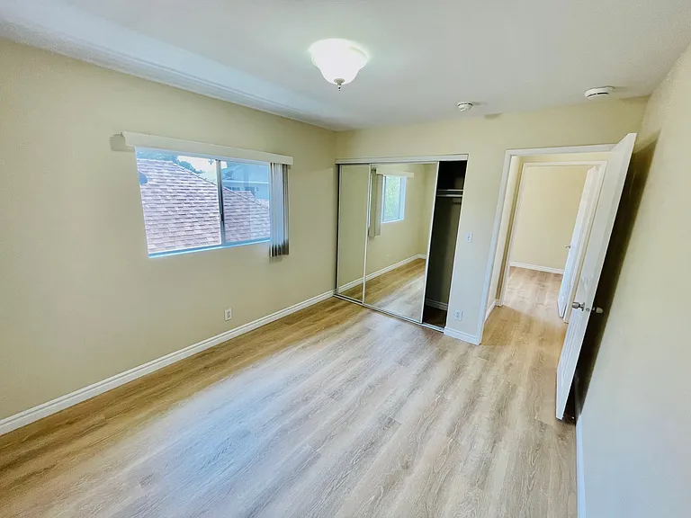2104 Raymond Ave — Photo 21