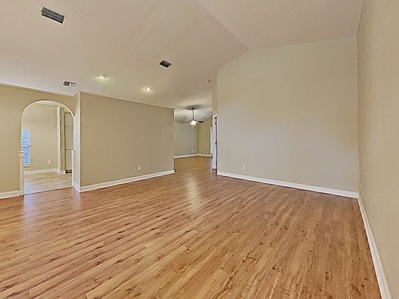 5th image of 3002 Pebble Creek St