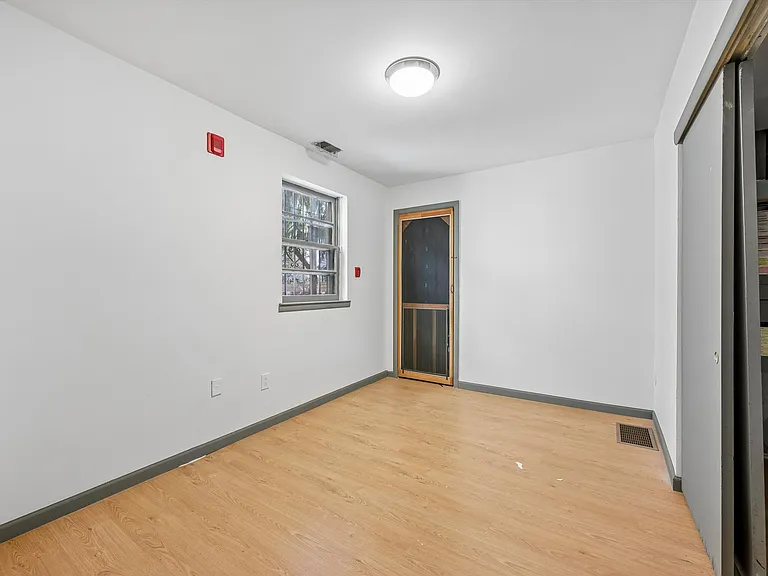 2034 Mount Vernon St #11RR — Photo 3