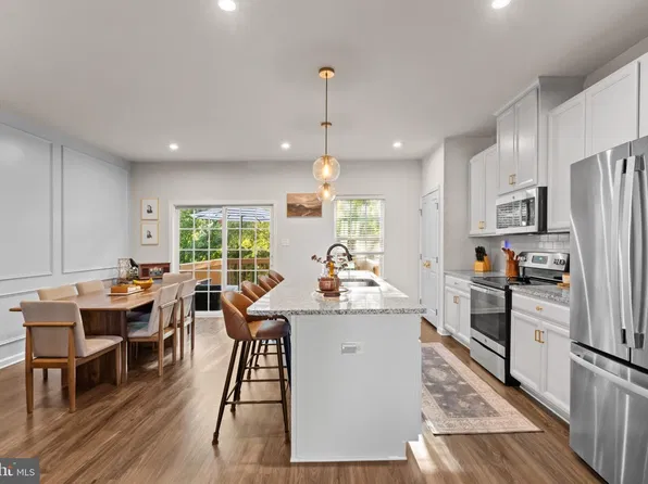 180 Nathan Dr, Riverton, NJ 08077