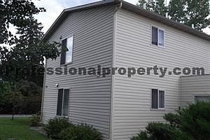 5th image of 901 S 4th St W APT A