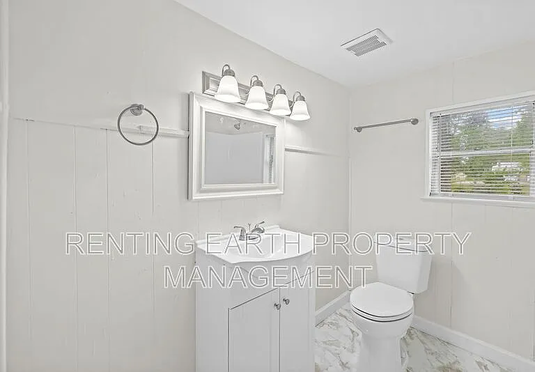 2608 Avenue G — Photo 17