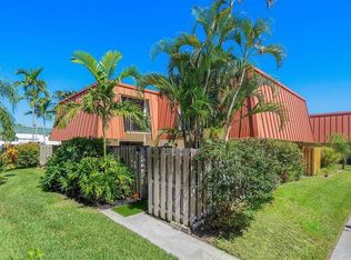 3211 Gardens East Dr APT A, Palm Beach Gardens, FL 33410