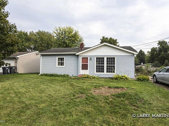 2nd image of 5825 Stratford Dr