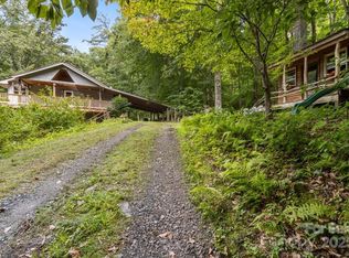 659 R B Deyton Rd, Green Mountain, NC 28740