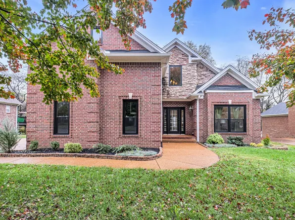 1174 McCoury Ln, Spring Hill, TN 37174