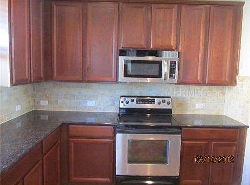 3rd image of 749 Palmerston Pl