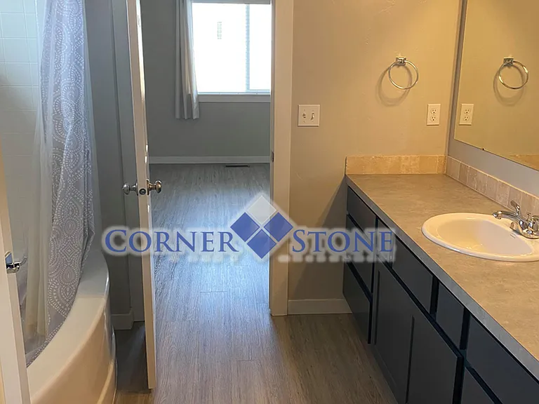 6574 E Fairmount St — Photo 11