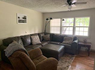 313 Maple St, Columbia, KY 42728