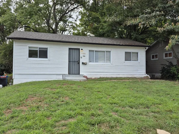 10425 Earl Dr, Saint Louis, MO 63136