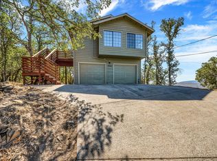 17528 Meadow View Dr, Hidden Valley Lake, CA