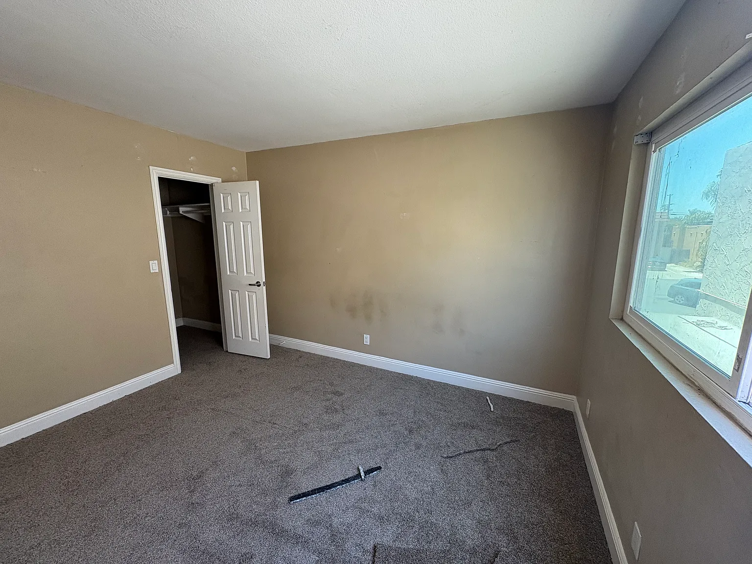 2 bed, 777 sqft, $2,400 — Photo 3