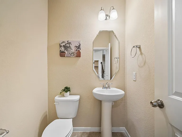 13935 Carncross Ct — Photo 15