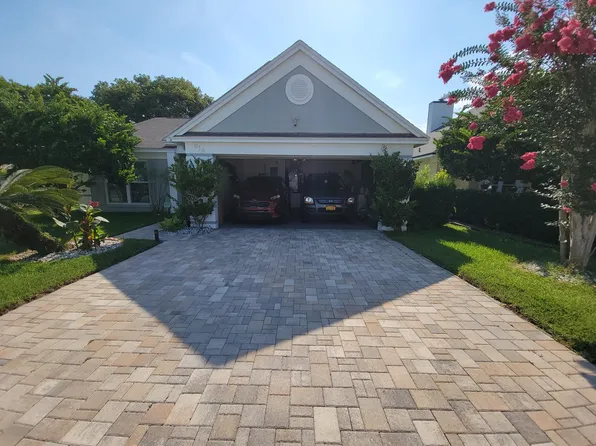 614 Queensbridge Dr, Lake Mary, FL 32746