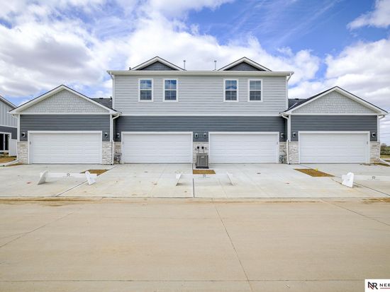 11415 N 160th Ct, Bennington, NE 68007