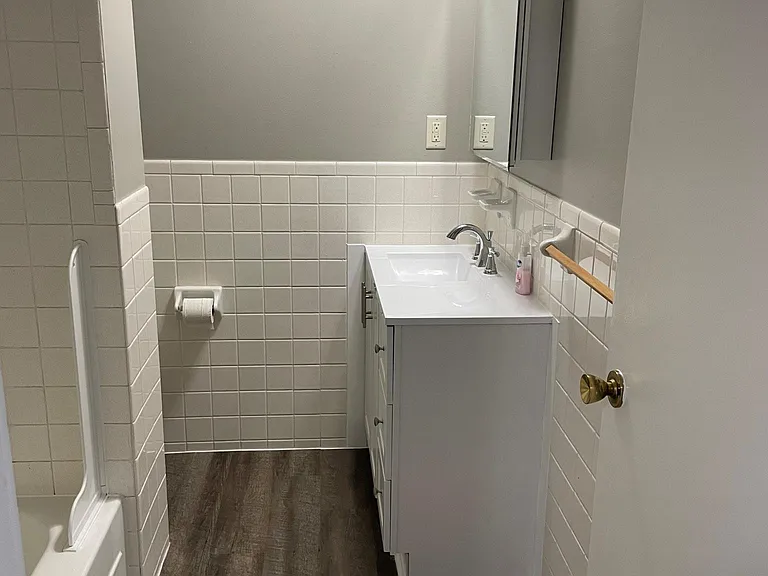 540 Thoma Pl #C — Photo 16