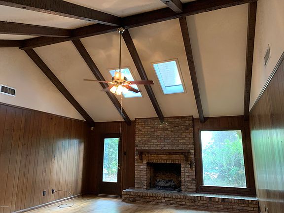 3rd image of 731 Alonda Dr
