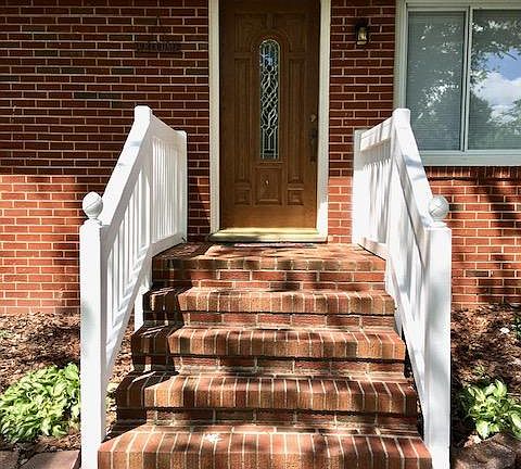3rd image of 803 Culpeper St
