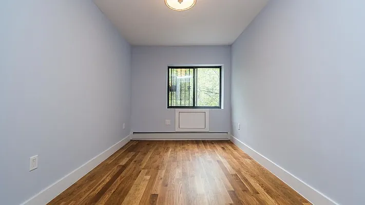 Rented by Nooklyn NYC LLC | media 44