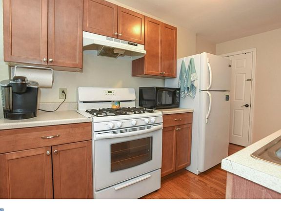 5th image of 1520 W Latimer Pl
