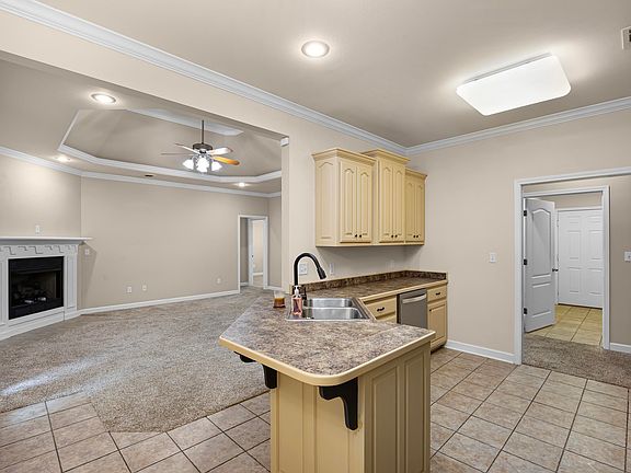 5th image of 15 Joshua Cir