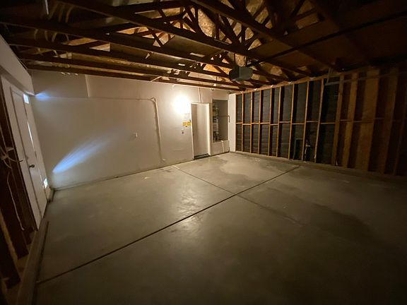 5th image of 15272 Sunny Point St