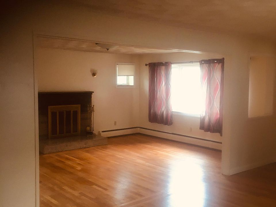 1st image of 269 Huxley Ave Floor 1