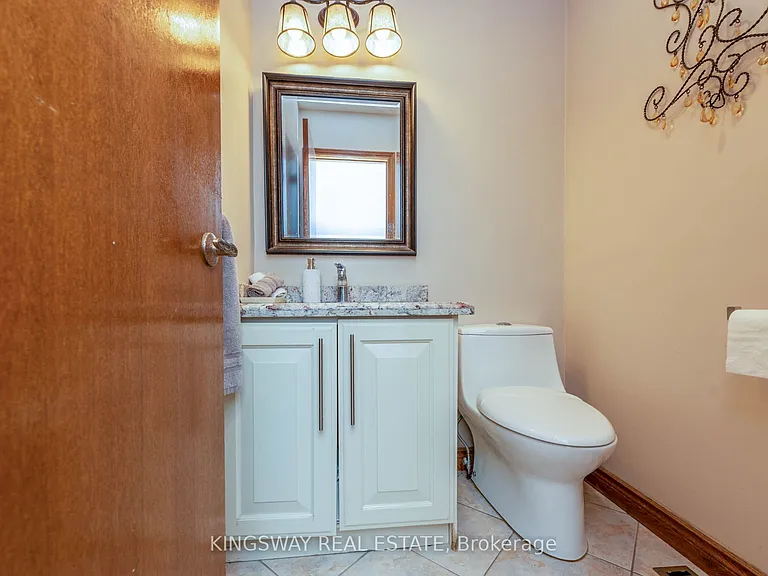 298 Forest Dr S — Photo 13