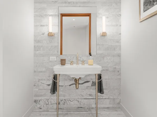 90 Furman Street image 12 of 20