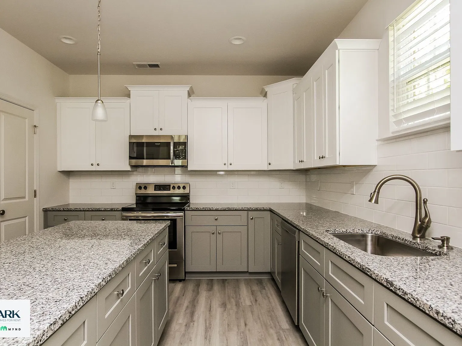 4 bed, 3.0 bath, 1909 sqft, $2,275 — Photo 2