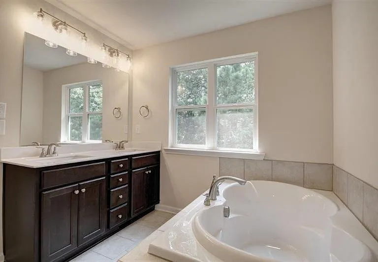 4576 Grenadine Cir — Photo 13