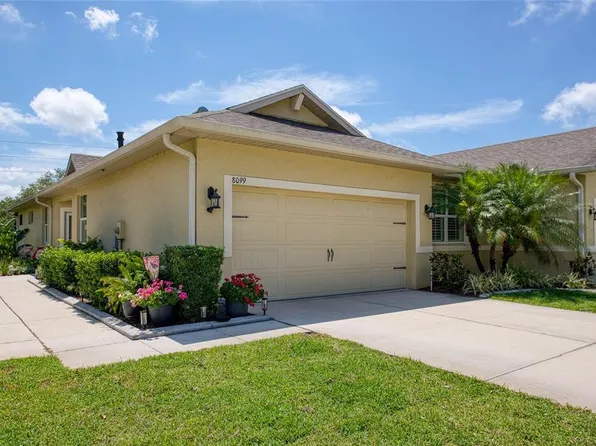 8099 Pine Crest St, Seminole, FL 33777