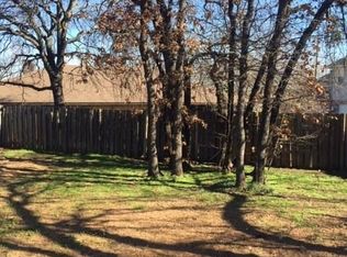 2205 Canterbury Ct, Denton, TX 76205