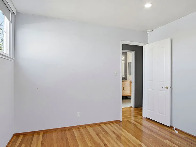 6137 Banner Dr — Photo 40
