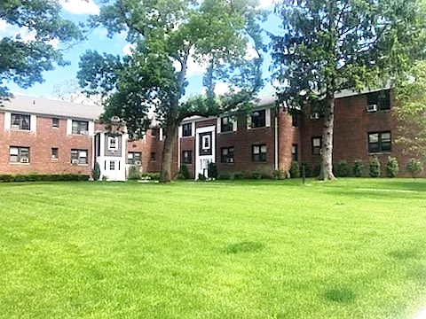 Cooper Dr — Photo 1