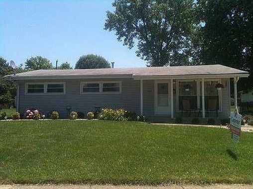 1st image of 682 Van Ave