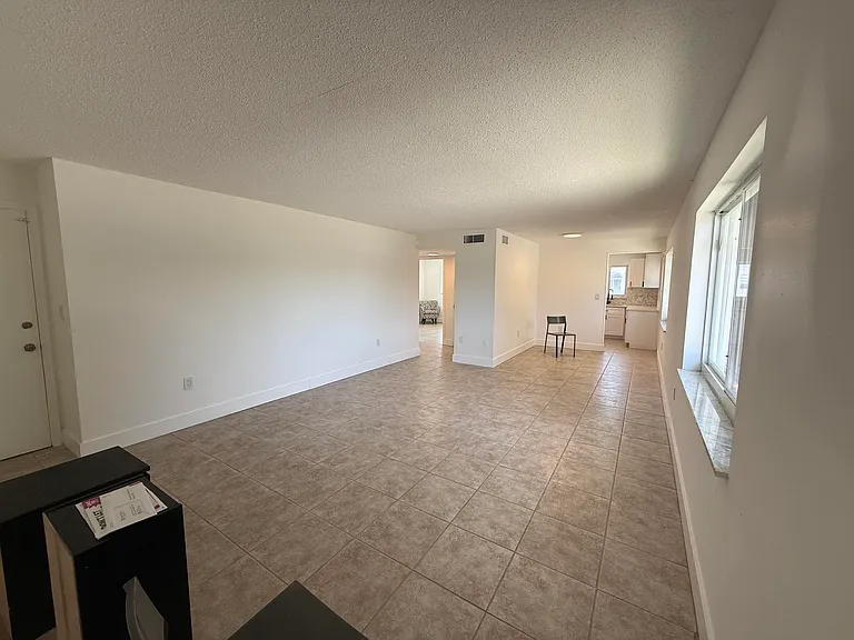 1859 Lincoln St #202 — Photo 11