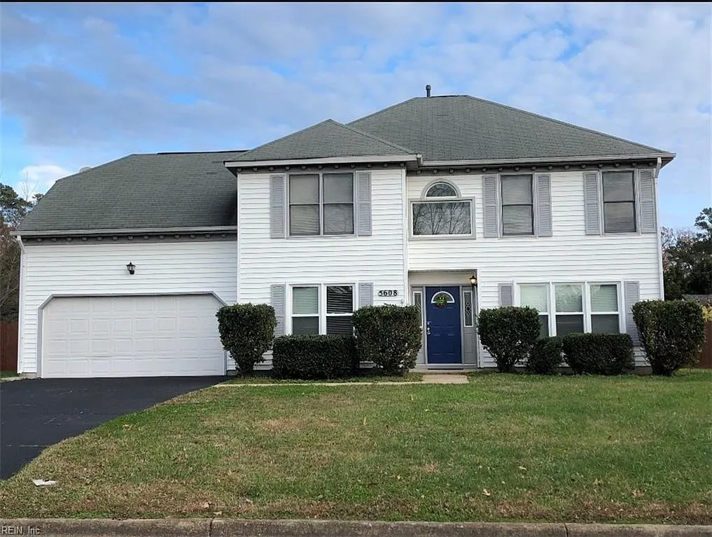 4 bed, 2.5 bath, 2556 sqft, $2,800 — Photo 1