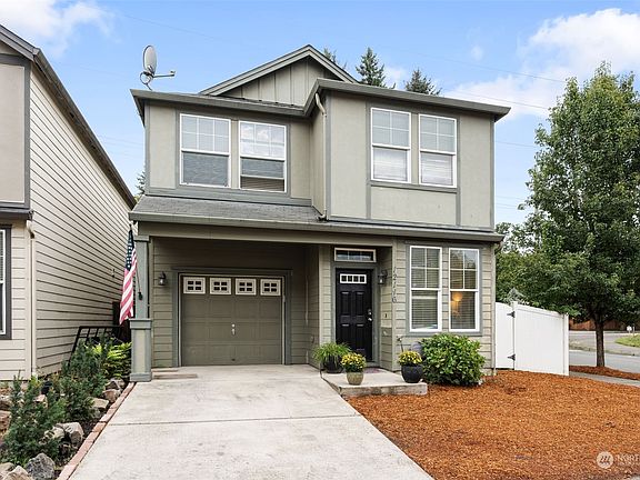 2nd image of 12116 NE 40th Circle