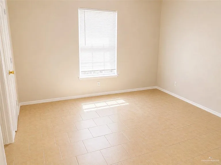 3808 W Zelma St #1 — Photo 6