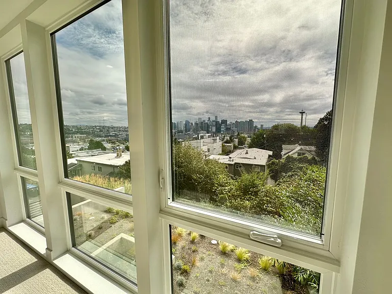 507 Galer St — Photo 36